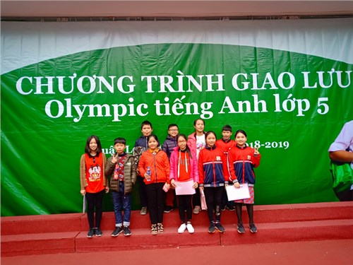 Học sinh lớp 5 háo hức tham gia giao lưu olympic tiếng anh cấp quận năm học 2018 – 2019